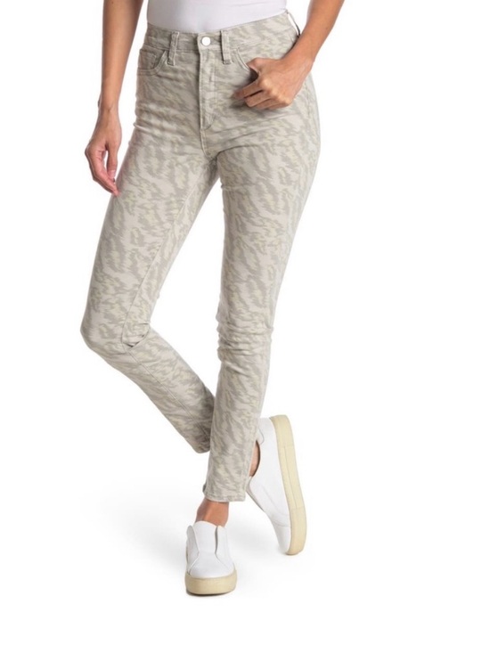 Joe's Jeans Denim - Joe's Jeans Skinny Animal-Print Ankle Jeans in Stone